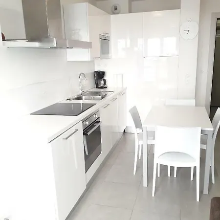 Palais Nastia Apartment *