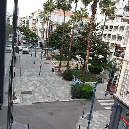 Palais Nastia Apartment